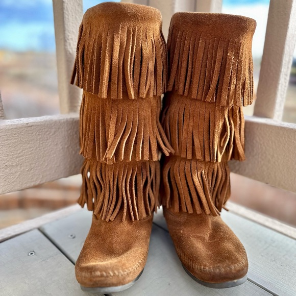 Minnetonka Moccasin 3-layer Fringe Suede Leather Tall Boots - Picture 8 of 16